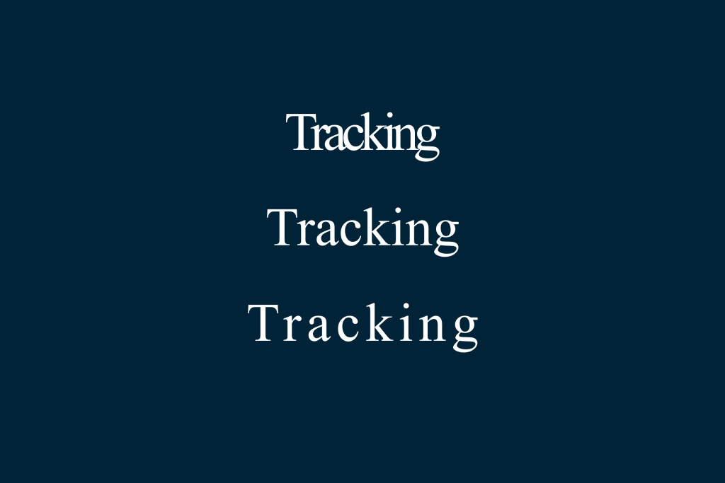 difference between kerning and tracking